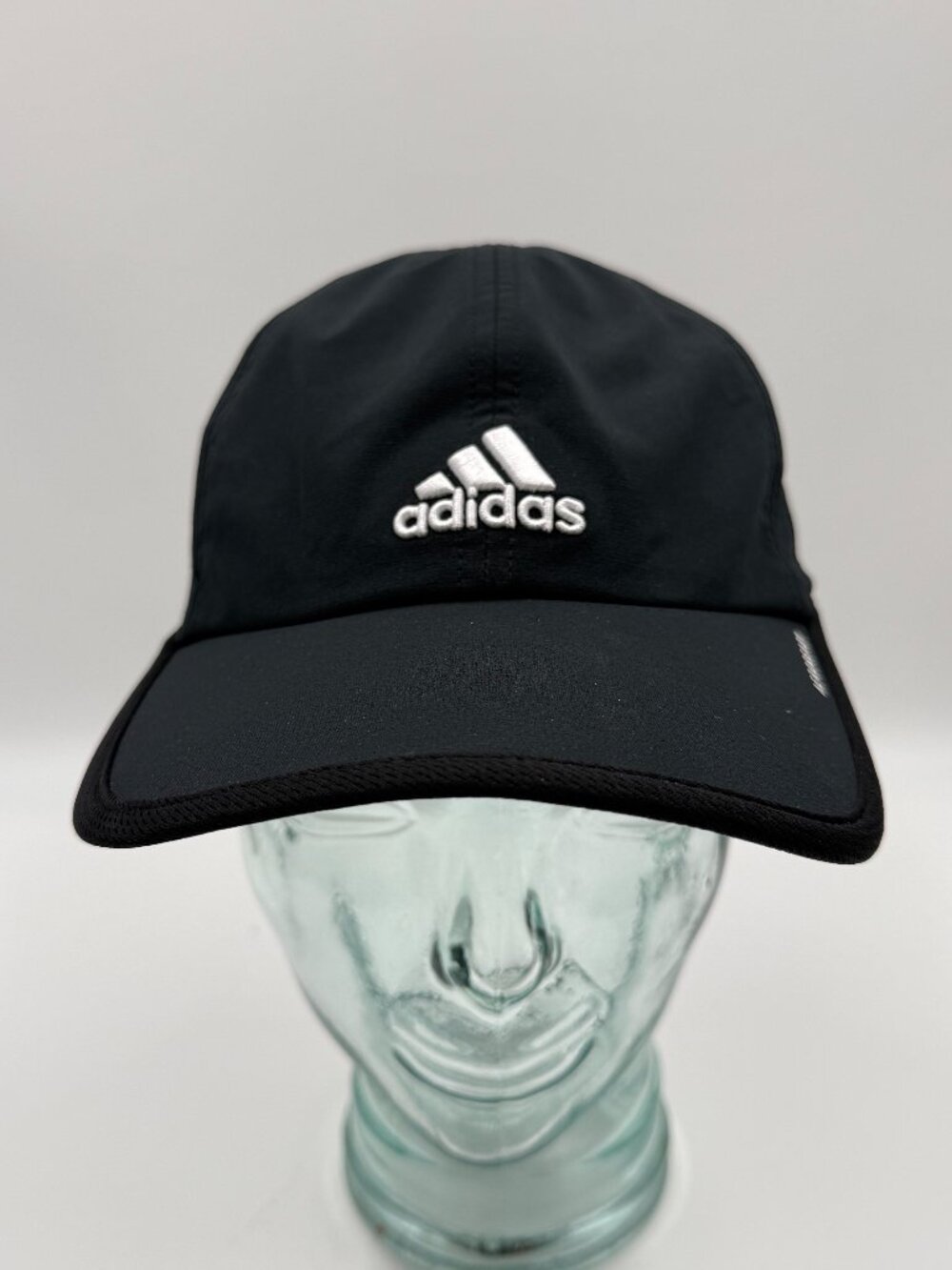 Adidas Aeroready Hat Strapback Cap One Size Adjustable Black Lightweight Logo